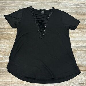 2000s black lace up top